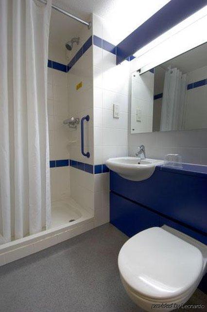 Travelodge Liverpool Central エクステリア 写真