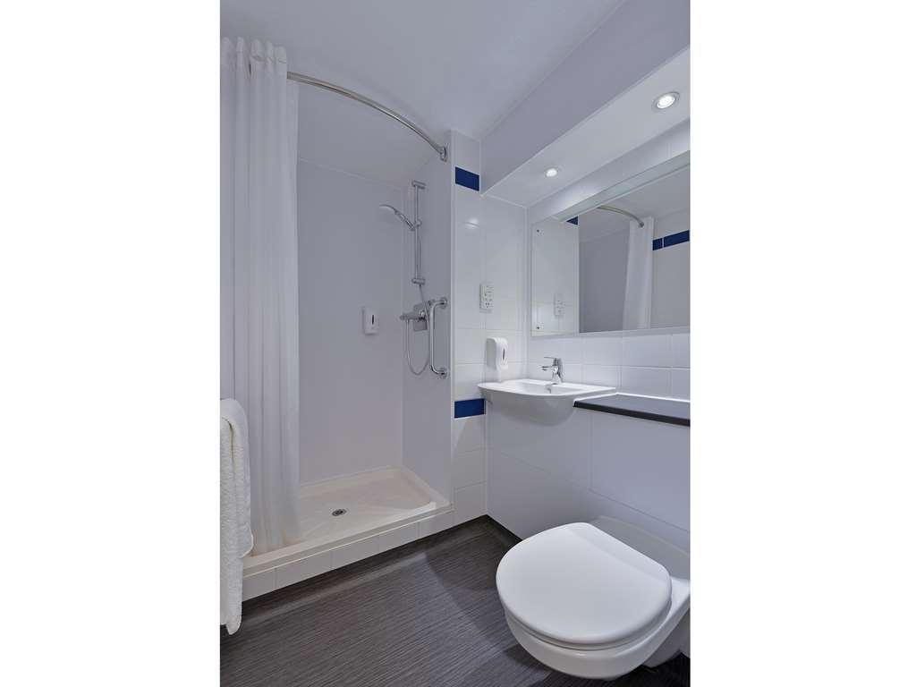 Travelodge Liverpool Central 部屋 写真