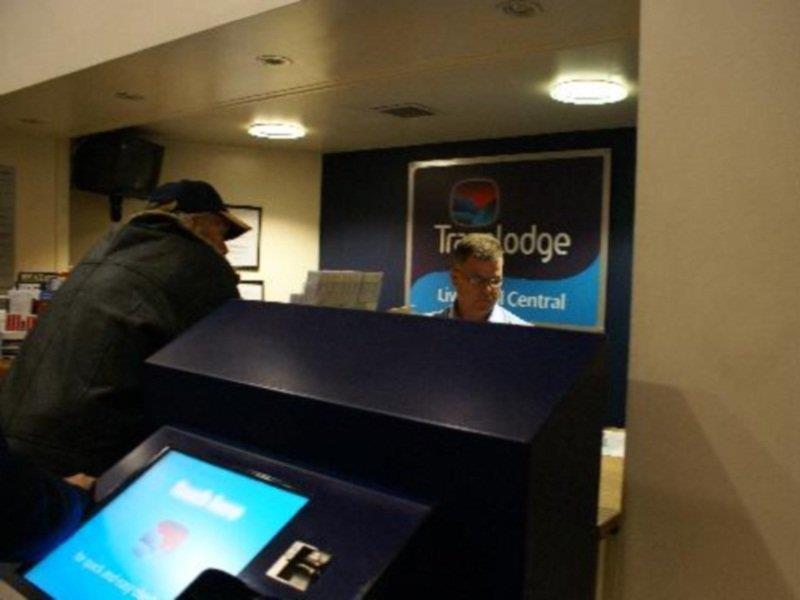 Travelodge Liverpool Central エクステリア 写真