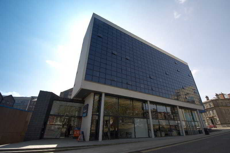 Travelodge Liverpool Central エクステリア 写真