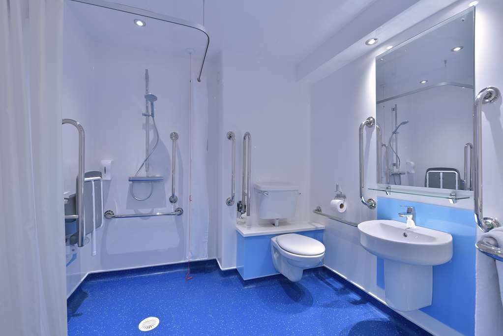 Travelodge Liverpool Central 部屋 写真